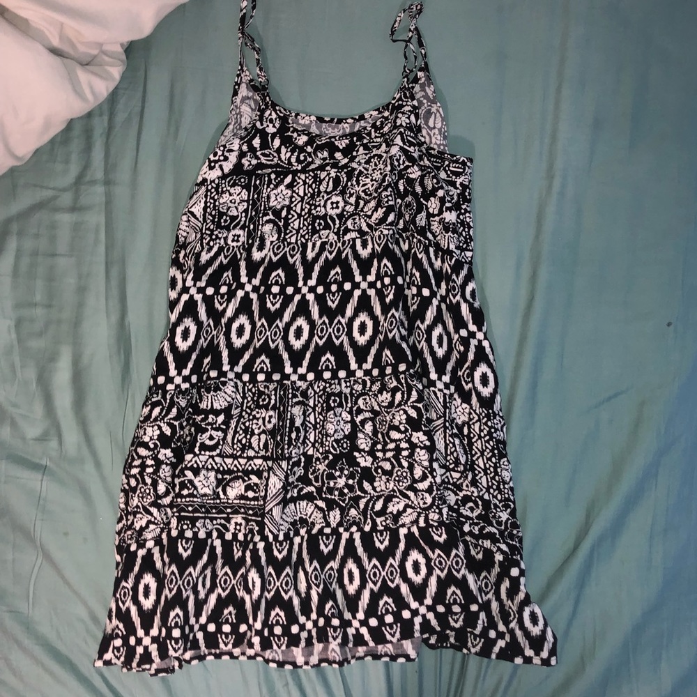 Mossimo Patterned Shift dress - Picture 2 of 7